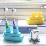 boat_toothbrush_holder_01